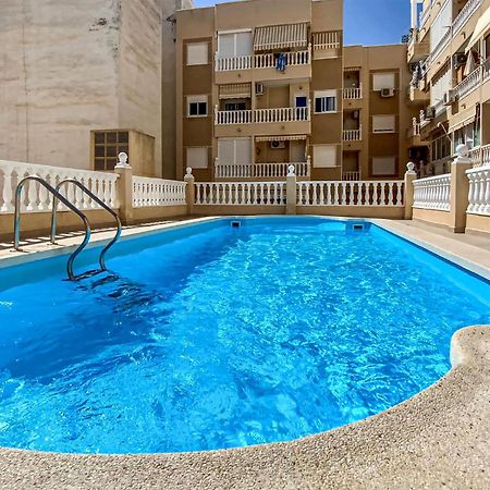 1 Bedroom Pet Friendly Apartment In Torrevieja Buitenkant foto
