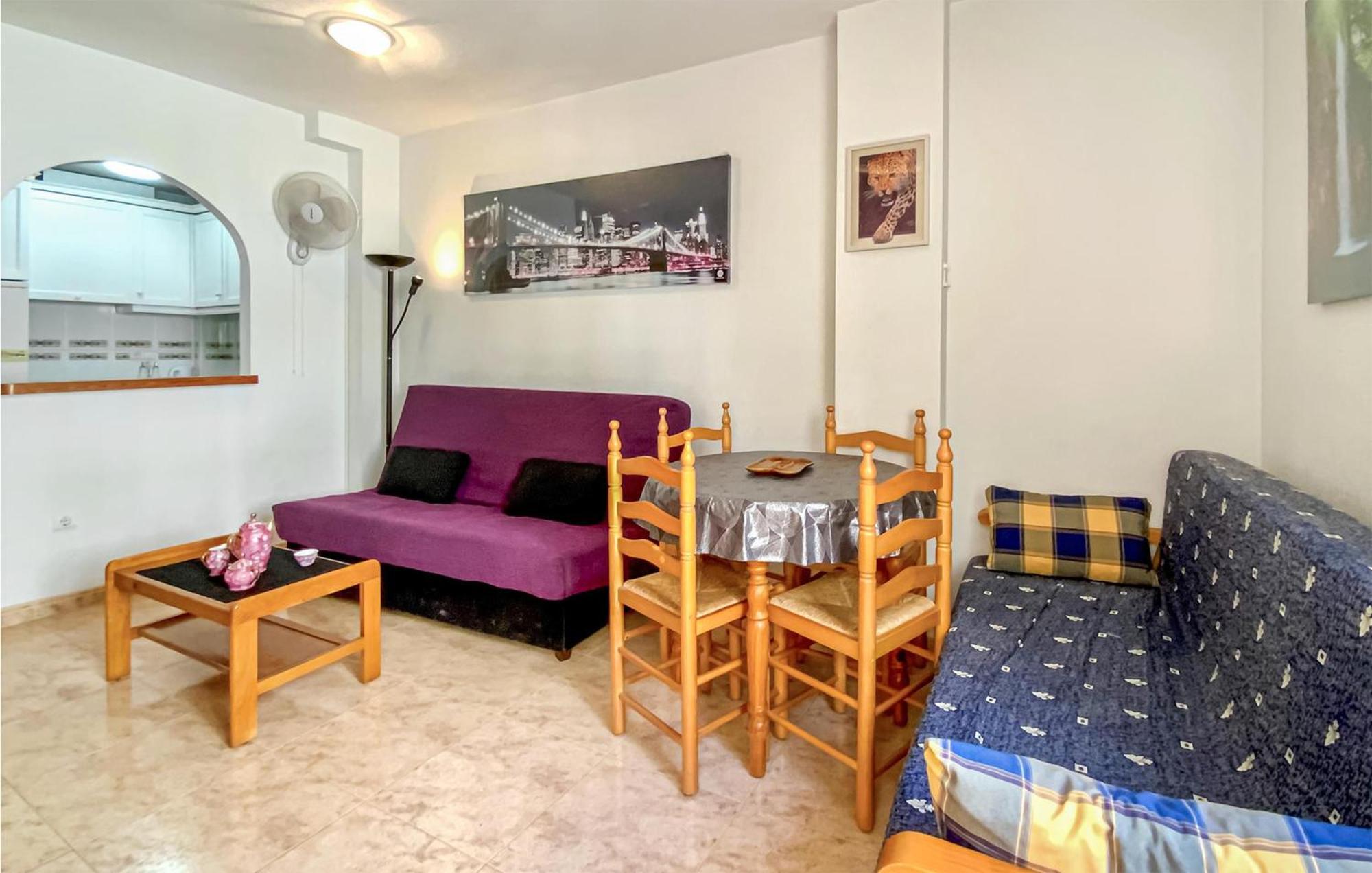 1 Bedroom Pet Friendly Apartment In Torrevieja Buitenkant foto