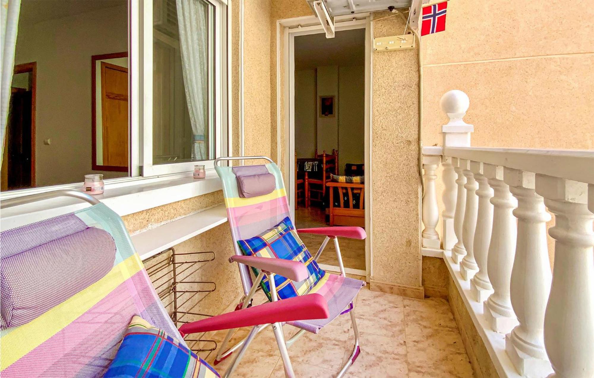 1 Bedroom Pet Friendly Apartment In Torrevieja Buitenkant foto